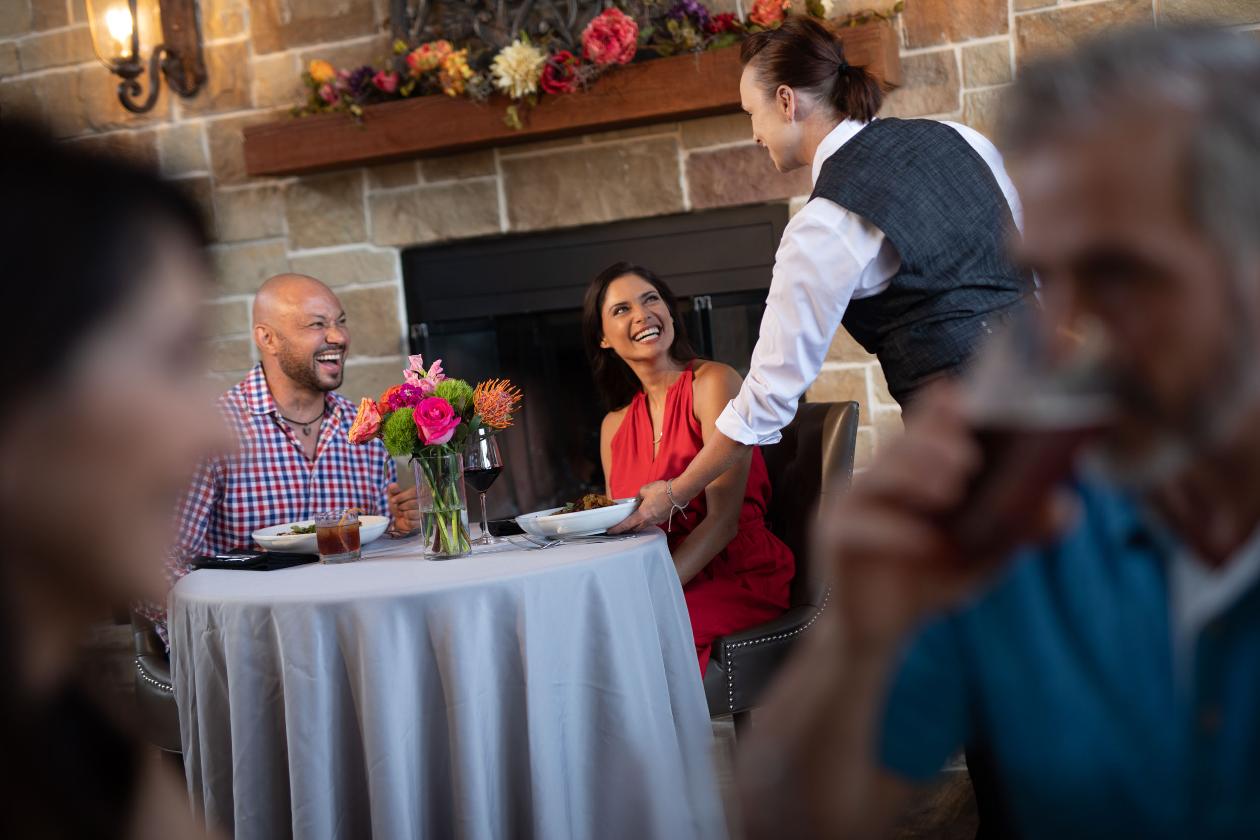 Florida Photography | couple in restaurant | Steven Martine